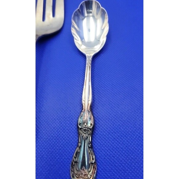 Antique  Wm Rogers Mfg Extra Plate Silver Large Serving Fork 9" W Small Spoon - Picture 3 of 9